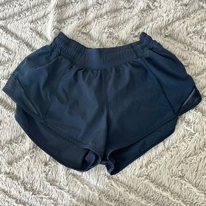 Navy Lulu Low-rise Hotty Hot Shorts, Runs Small fits like a 0-2